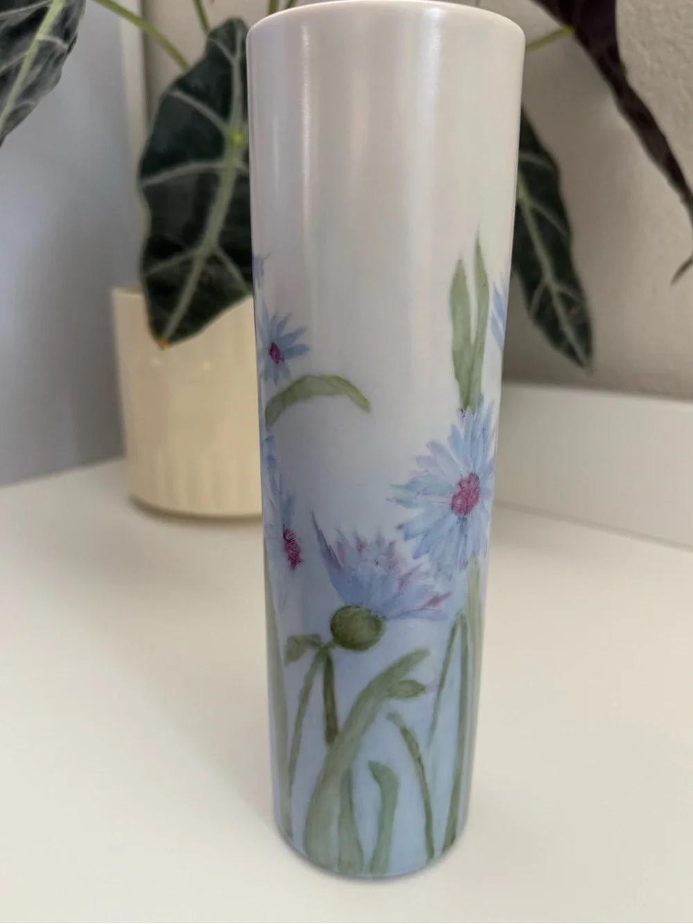 Antique Irma Sorgenfrei on Heinrich&Co Porcelain Hand painted Cornflowers Vase